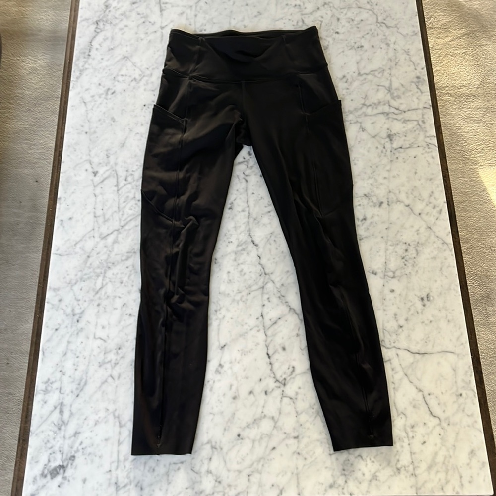 Lululemon leggings size 4, black 7/8 length